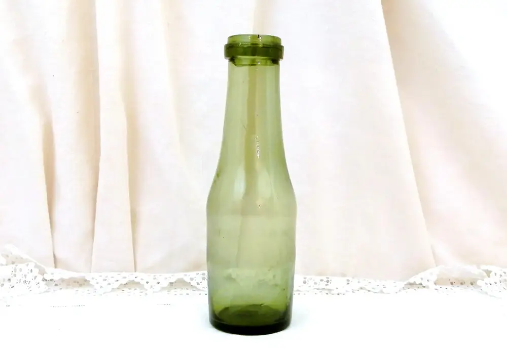 طراحی ظاهری و برندینگ بطری طرح فرانسه طراحی ظاهری و برندینگ بطری طرح فرانسه
